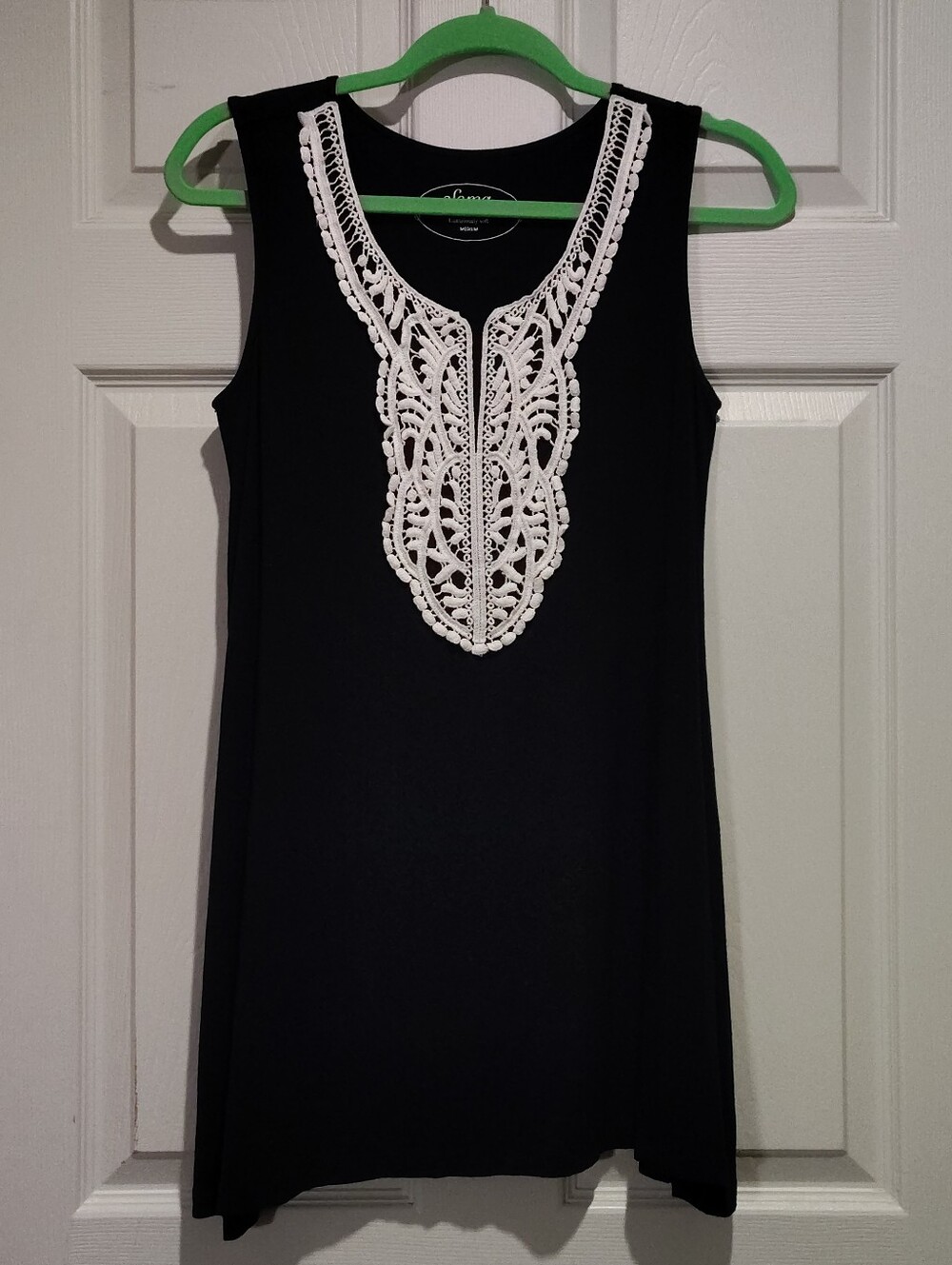 SOMA Live.Lounge.Wear. Black Sleeveless Crochet Ladies Tunic M